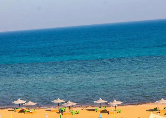 لاسيرينا بيتش - للعائلات فقط 3* عين السخنة