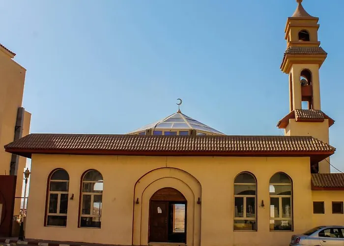 لاسيرينا بيتش - للعائلات فقط منتجع عين السخنة